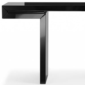 Homeroots 63 X 15 X 35 Black Lacquer Console   372160