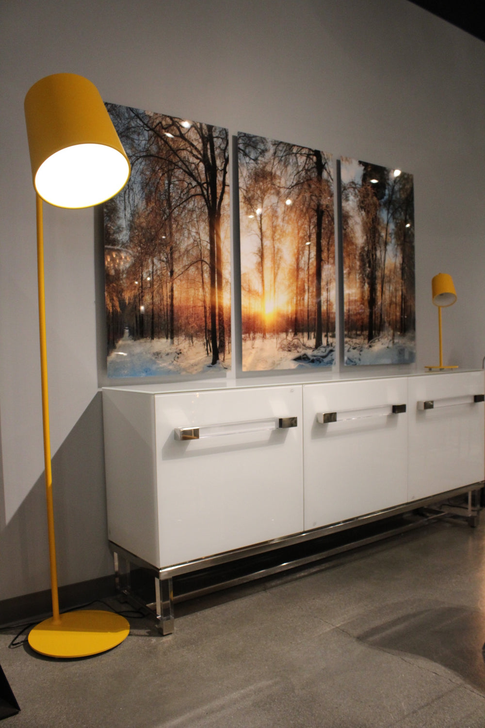 Homeroots 12 X 12 X 73 Yellow Carbon Floor Lamp  Carbon Steel 372216