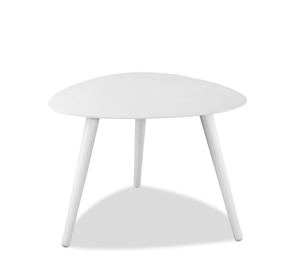 Homeroots 16" White Aluminum End Table   372273