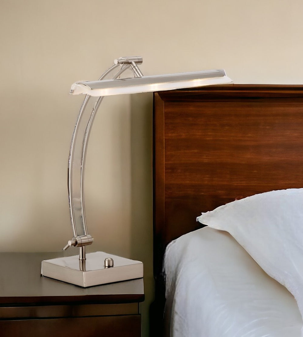 Homeroots 19" Silver Metal Bankers Lamp   372737