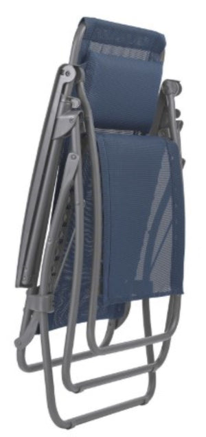 Homeroots 27" Blue Metal Outdoor Zero Gravity Chair With Blue Cushion Ocean Metal 373472