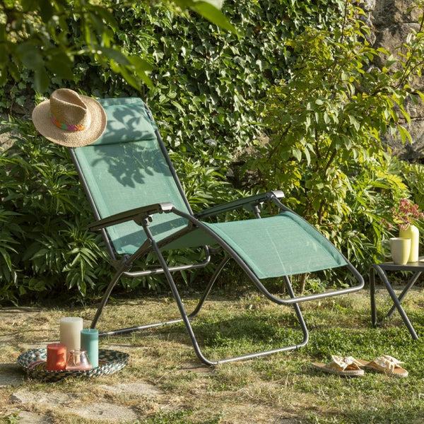 HomeRoots 27" Blue Zero Gravity Chair for Ultimate Outdoor Relaxation – Ergonomic Support & Stylish Design Chlorophylle 373474