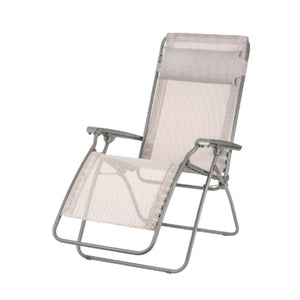 Homeroots 27" Ivory Steel Outdoor Zero Gravity Chair With Ivory Cushion Magnolia Metal 373475