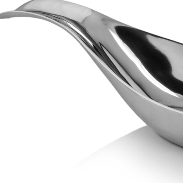 Homeroots 8" Silver Aluminum Long Wavy Bowl   373778