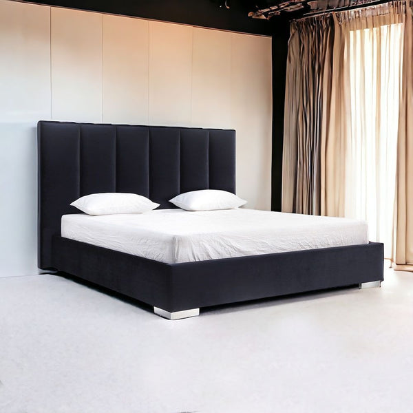 Homeroots Queen Tufted Black Upholstered Velvet Bed  Wood 374145