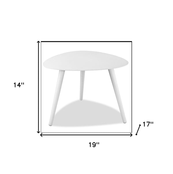 Homeroots 14" White Aluminum End Table   374310