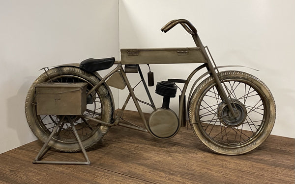 Homeroots 16.5" X 66" X 36" Hd Bike Bar  Metal 374326