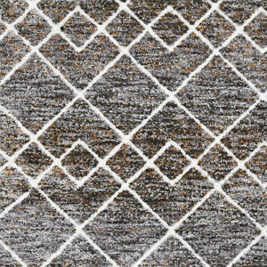 Homeroots 5' X 8' Gray And Ivory Geometric Area Rug  Polyester 374393