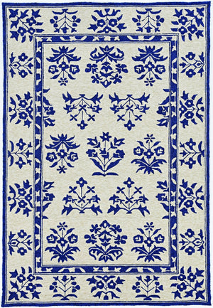 HomeRoots 3' Blue Floral Area Rug - Durable Indoor Outdoor Design with Timeless Hooked Motif for Any Space 3' x 5' 374708