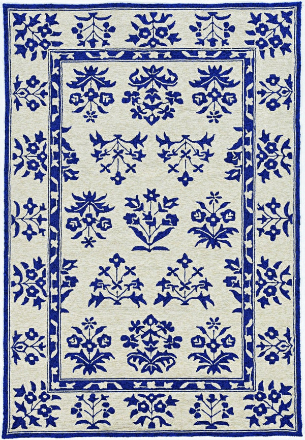 HomeRoots 3' Blue Floral Area Rug - Durable Indoor Outdoor Design with Timeless Hooked Motif for Any Space 3' x 5' 374708