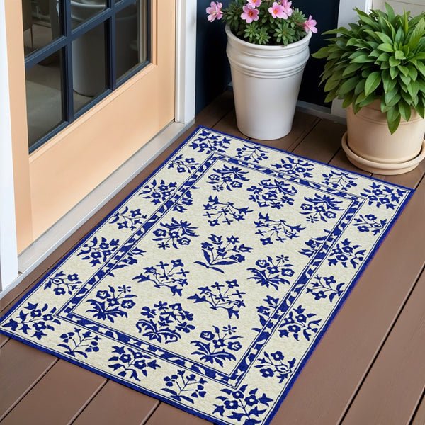 HomeRoots 3' Blue Floral Area Rug - Durable Indoor Outdoor Design with Timeless Hooked Motif for Any Space 3' x 5' 374708