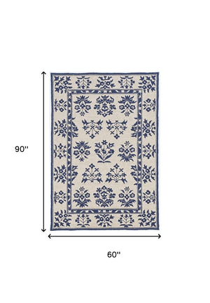 HomeRoots 3' Blue Floral Area Rug - Durable Indoor Outdoor Design with Timeless Hooked Motif for Any Space 5' x 8' 374709