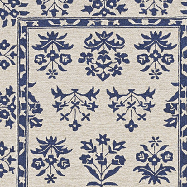 HomeRoots 3' Blue Floral Area Rug - Durable Indoor Outdoor Design with Timeless Hooked Motif for Any Space 5' x 8' 374709