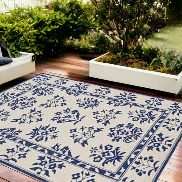 HomeRoots 3' Blue Floral Area Rug - Durable Indoor Outdoor Design with Timeless Hooked Motif for Any Space 8' x 10' 374711