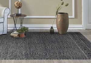 HomeRoots 7' Gray and Black Wool Geometric Hand-Tufted Area Rug - Modern Style for Living Room or Bedroom 7' X 10' 374736