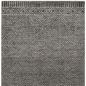 HomeRoots 7' Gray and Black Wool Geometric Hand-Tufted Area Rug - Modern Style for Living Room or Bedroom 7' X 10' 374736