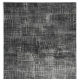 HomeRoots 7' Contemporary Gray Abstract Area Rug - Soft, Durable, Stylish Design for High-Traffic Spaces 5' X 8' 374755