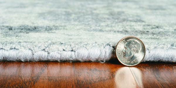 Homeroots 8' X 10' Gray Hand Loomed Area Rug  Viscose 374760