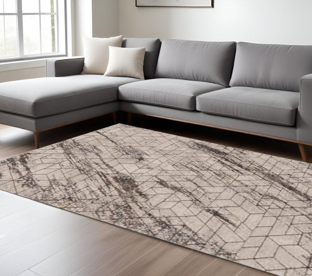 HomeRoots 5' Geometric Ivory and Brown Area Rug - Durable, Stain-Resistant Comfort for Living Spaces and More 7' X 10' 374784