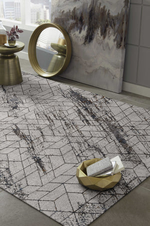 Homeroots 10' X 13' Ivory Area Rug  Polyester 374786