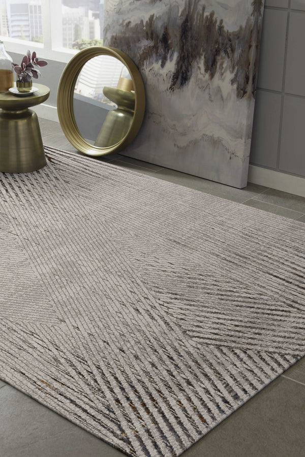 Homeroots 5' X 8' Ivory Grey Machine Woven Geometric Lines Indoor Area Rug  Polyester 374789