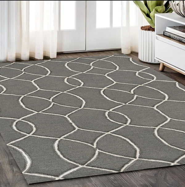 Homeroots 5' X 7' Charcoal Wool Trellis Hand Tufted Area Rug  Wool 374964