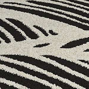 HomeRoots 5' Black and White Abstract Area Rug - Stylish Indoor/Outdoor Decorative Accent for High-Traffic Spaces 8' x 11' 375012