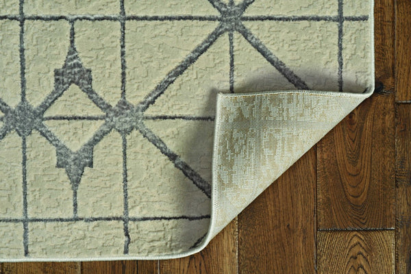 HomeRoots 3' Ivory and Brown Geometric Area Rug - Modern Design, Durable, Easy-Clean, Perfect for Any Space 8' X 11' 375031