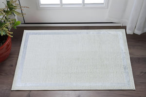 HomeRoots 3'' Gray and Ivory Area Rug – Elegant, Durable Design for Living Rooms, Bedrooms, and Entryways 3' X 5' 375033