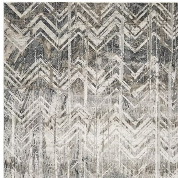 Homeroots 3' X 5' Gray Chevron Area Rug  Polyester 375126