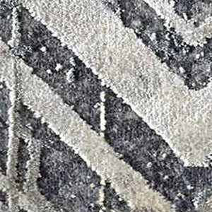 Homeroots 5' X 8' Gray Chevron Area Rug  Polyester 375127