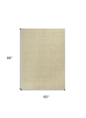 Homeroots 5' X 8' Ivory Chevron Hand Woven Area Rug  Jute 375161