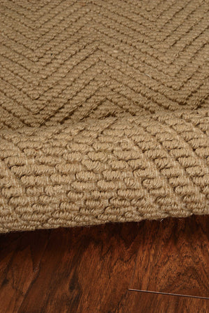 Homeroots 5' X 8' Natural Chevron Hand Woven Area Rug  Jute 375167