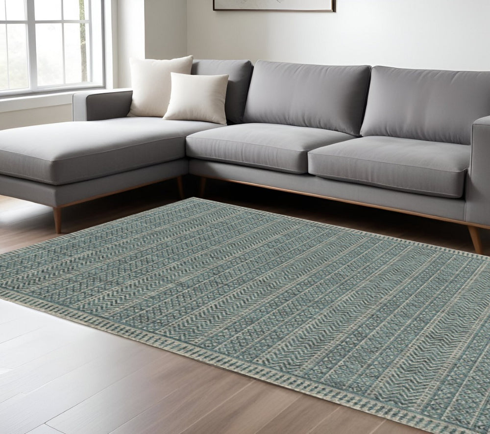 HomeRoots 8' Teal and Beige Geometric Area Rug - Modern, Durable Design for Stylish Living Spaces and Comfort 8' X 11' 375206