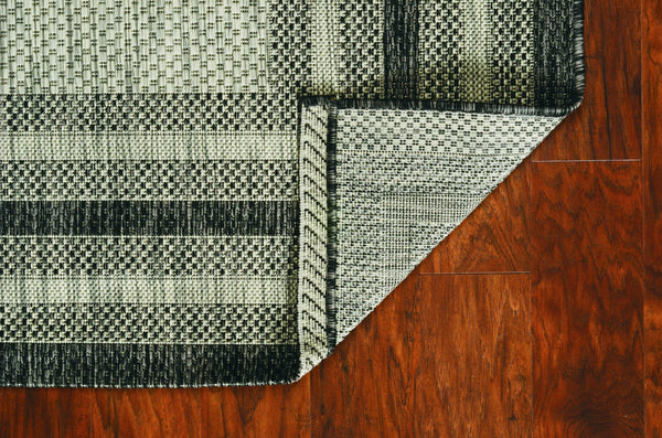 Homeroots 5' X 8'  Grey Bordered Area Rug  Polypropylene 375210