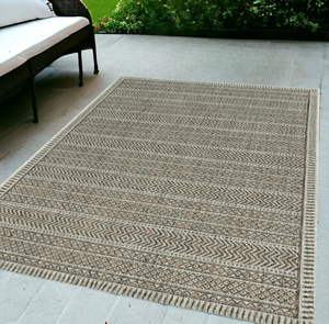 Homeroots 5' X 8' Brown Southwestern Indoor Outdoor Area Rug  Polypropylene 375224