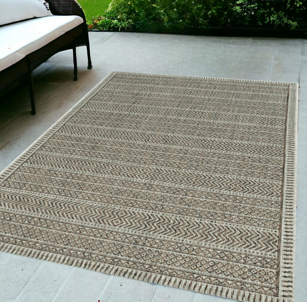 Homeroots 5' X 8' Brown Southwestern Indoor Outdoor Area Rug  Polypropylene 375224