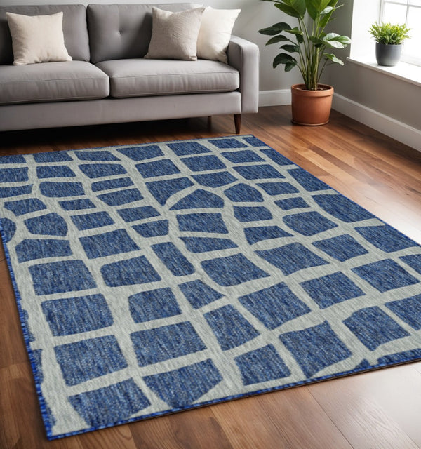 HomeRoots 5' Abstract Textured Area Rug in Blue or Grey - Durable, UV-Treated, Perfect for Indoor & Outdoor Use 375229