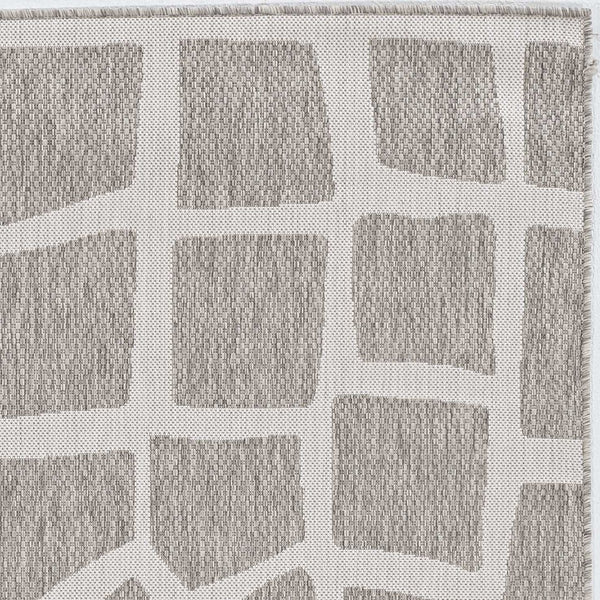 HomeRoots 5' Gray Abstract Area Rug for Indoor & Outdoor Use - Stylish, Durable, and Easy to Clean Design 5' x 8' 375254