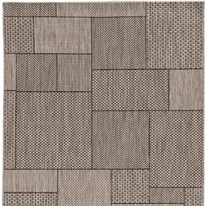 HomeRoots 5' X 8' Grey Geometric Area Rug - Durable, UV-Treated, Low Maintenance for Indoor/Outdoor Spaces 375259