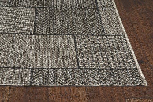 Homeroots 8' X 11' Gray Southwestern Indoor Outdoor Area Rug  Polypropylene 375260
