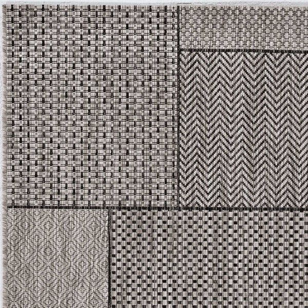 Homeroots 8' X 11' Gray Southwestern Indoor Outdoor Area Rug  Polypropylene 375260