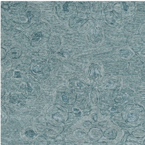 HomeRoots 3' Blue and White Abstract Hand-Tufted Area Rug - Modern Artistry for Cozy Living Spaces and Entryways 5' X 7' 375360