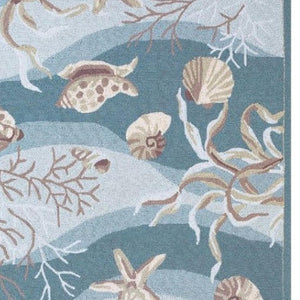 HomeRoots 8' Coastal Elegance Hand-Tufted Runner Rug with Seashell and Coral Design for High-Traffic Spaces 5' X 8' 375434