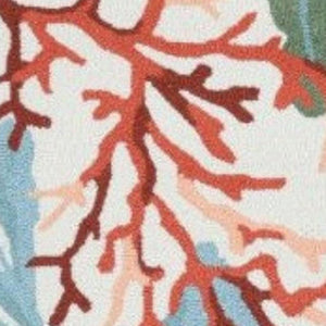 HomeRoots 5' Hand-Tufted Area Rug with Coastal Fish and Coral Design in Ivory, Red, and Pink for Your Home 5' X 7' 375455