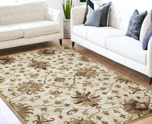 Homeroots 5' X 8' Champagne Beige Hand Tufted Traditional Floral Indoor Area Rug  Wool 375531