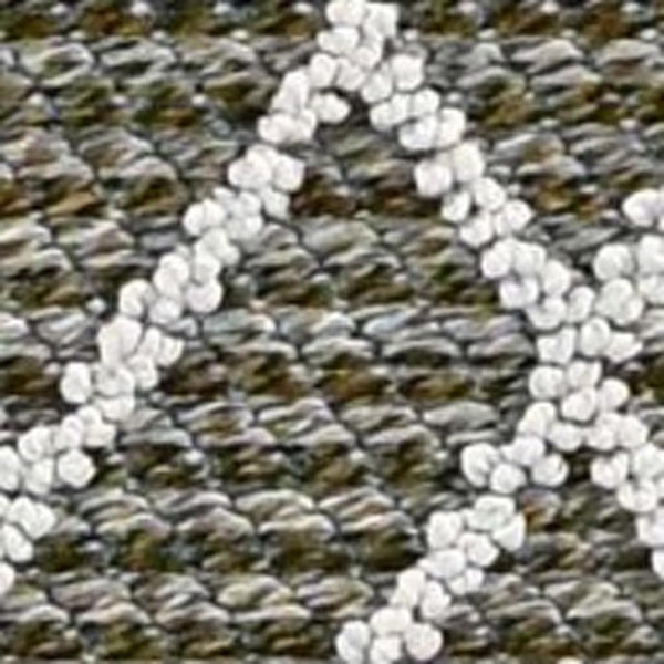 HomeRoots 4' Gray Southwestern Indoor/Outdoor Area Rug - Stylish, Durable, and Low-Maintenance for Any Space 4' x 6' 375553