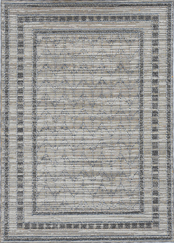 Homeroots 4' X 6' Gray Chevron Indoor Outdoor Area Rug  Polypropylene 375577