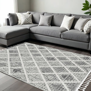 HomeRoots 12' Cream and Charcoal Geometric Area Rug - Modern Sophistication for Stylish Living Spaces 12' X 15' 375664
