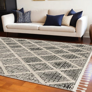 Homeroots 94 X 130 Charcoal Polyester Rug  Polyester 375668